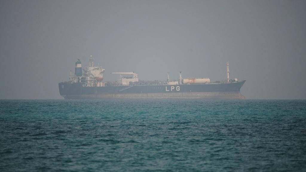 伊朗革命卫队称抵抗阵线向曼德海峡船只发出警告