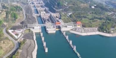 完成“深度体检+智慧焕新” 三峡南线船闸恢复通航